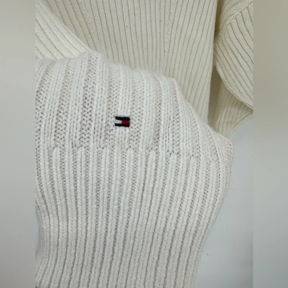 Tommy Hilfiger Women's Oversized White Cable Knit Sweater - Picture 5 of 12